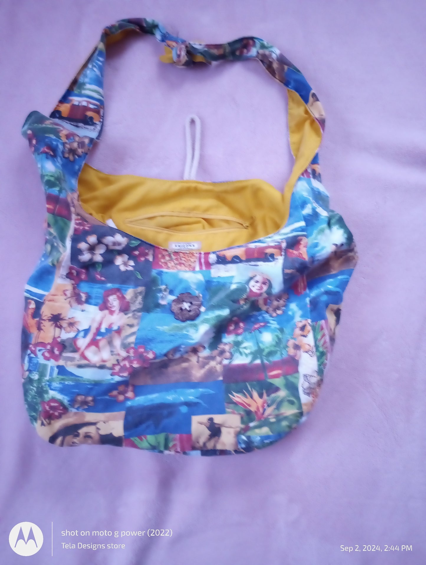 Tela Designs Tropical Print Shoulder Bag - New Condition